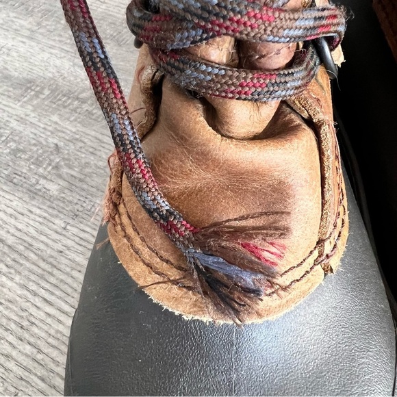 Sorel Women’s Badger Boots Size 7 - Picture 3 of 8